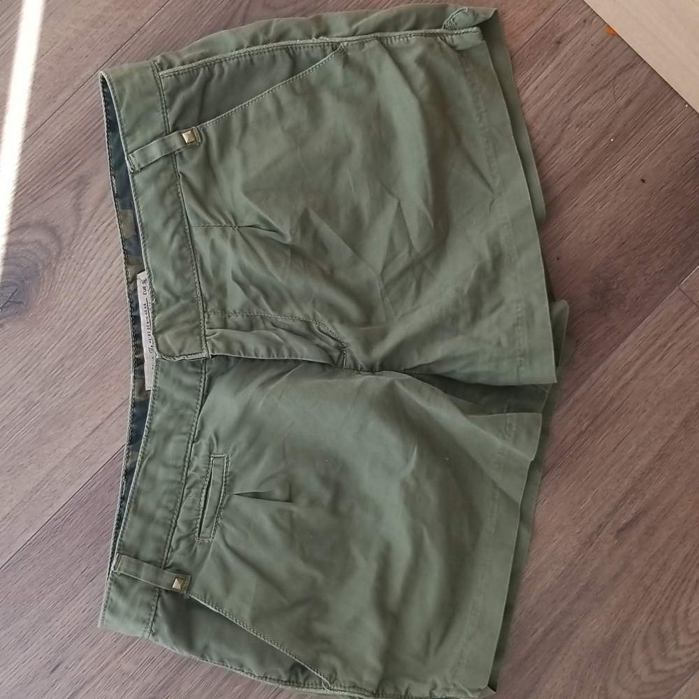 2/$25 Zara Trafaluc army green shorts size 4